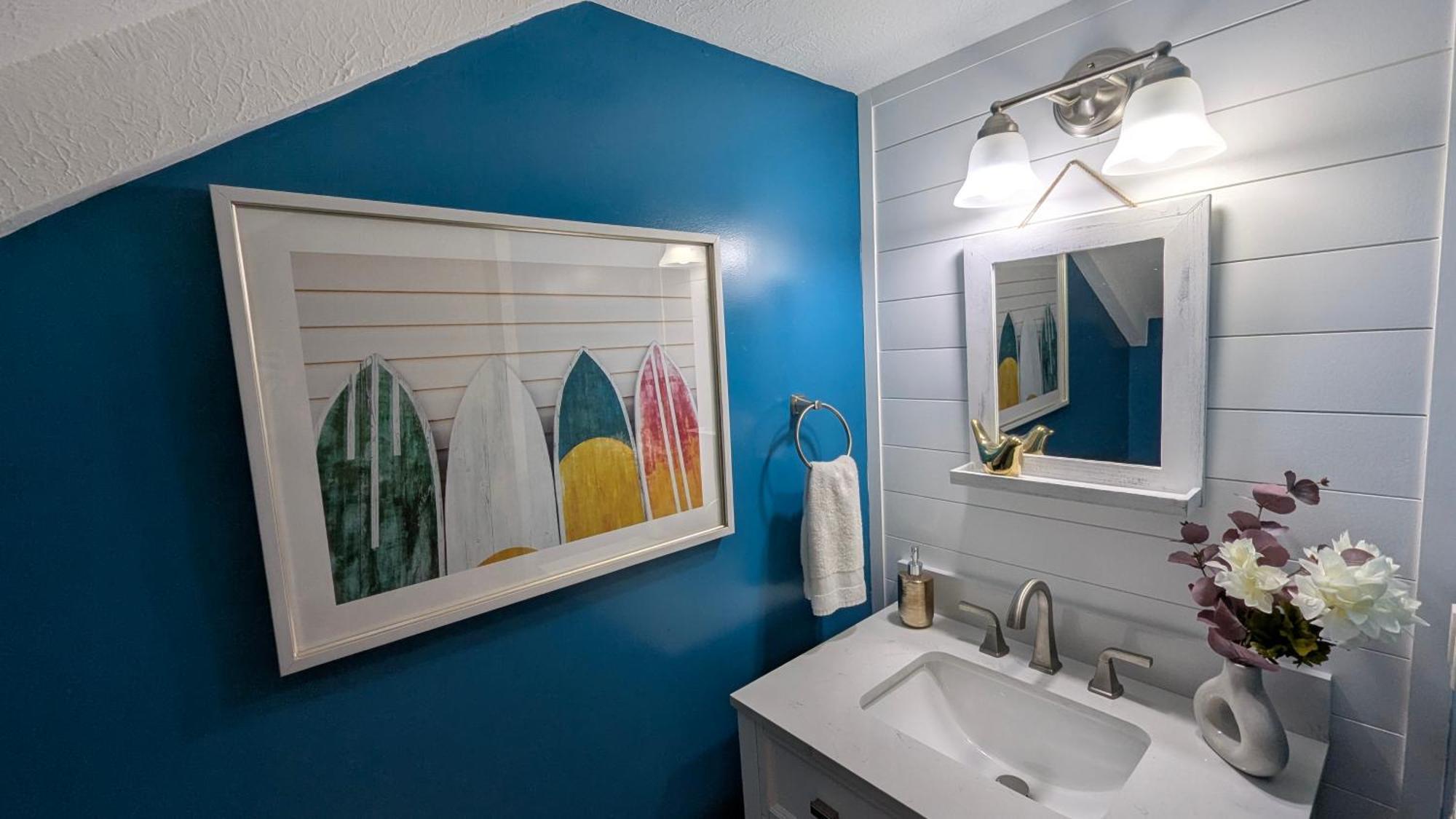 Double Take! Renovated Vacation Holiday home