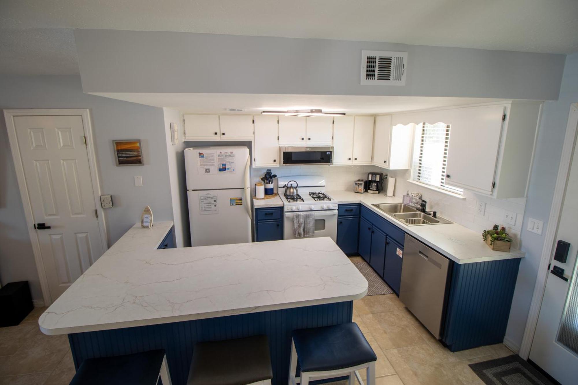 Holiday home Double Take! Renovated Vacation