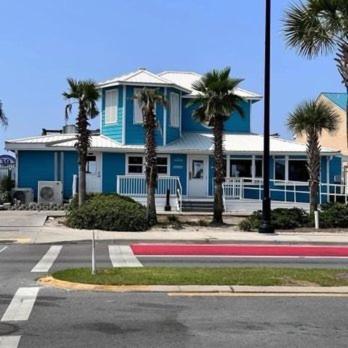 Double Take! Renovated Vacation Holiday home Panama City Beach